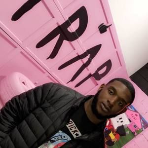 Meet your Posher, Dee